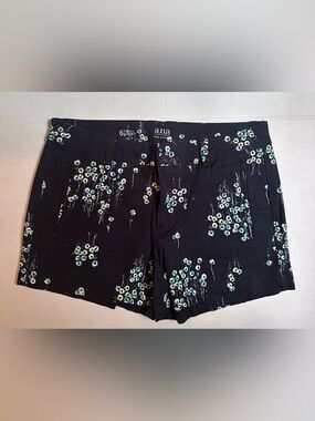 a.n.a Dark NavyTwill Shorts with Multicolo!r Blossoms